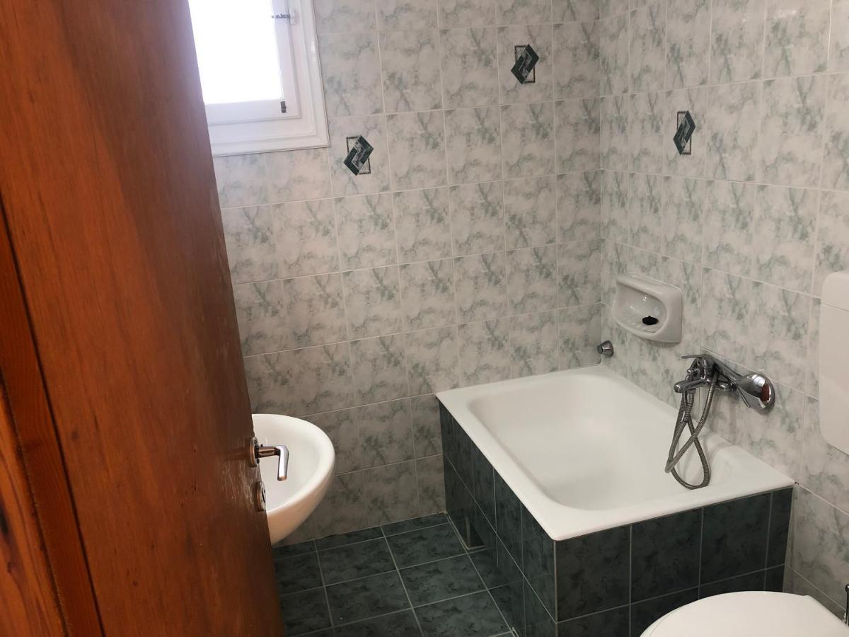 Petradi Sifnos Aparthotel Platis Gialos  Bagian luar foto