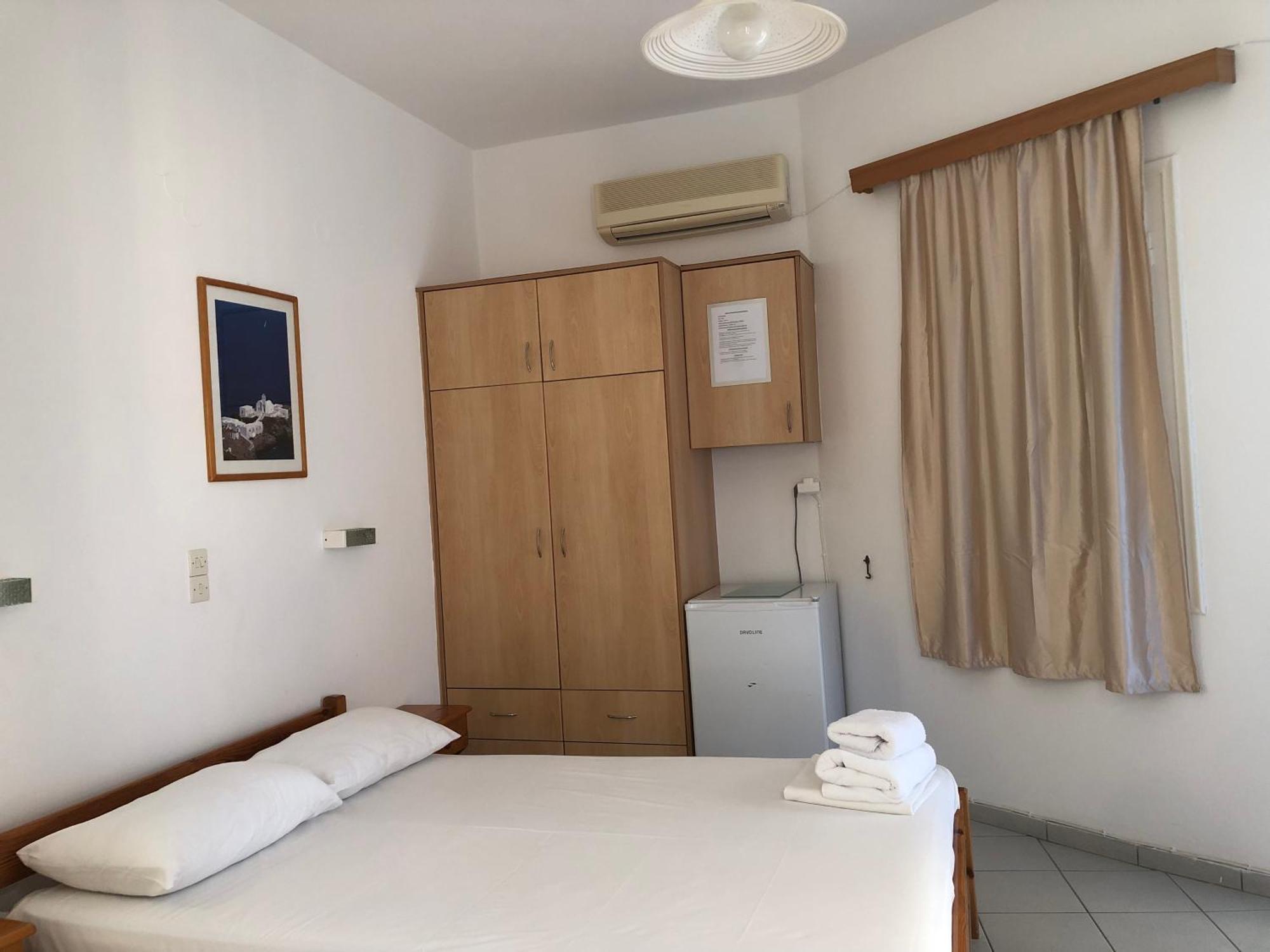 Petradi Sifnos Aparthotel Platis Gialos  Bagian luar foto